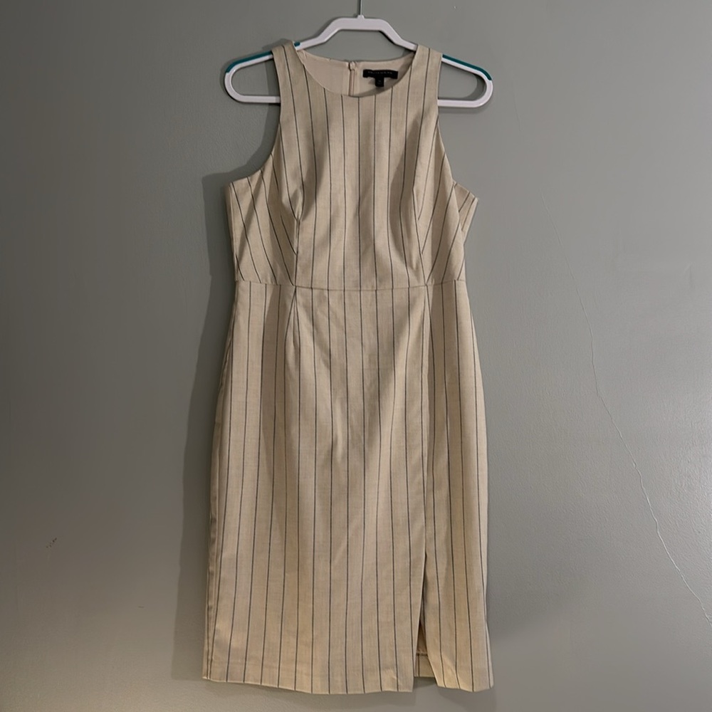 NWOT  cream/black pinstripe Banana Republic dress size 10